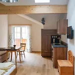 Πανσιόν Haus Am Wald Strobl